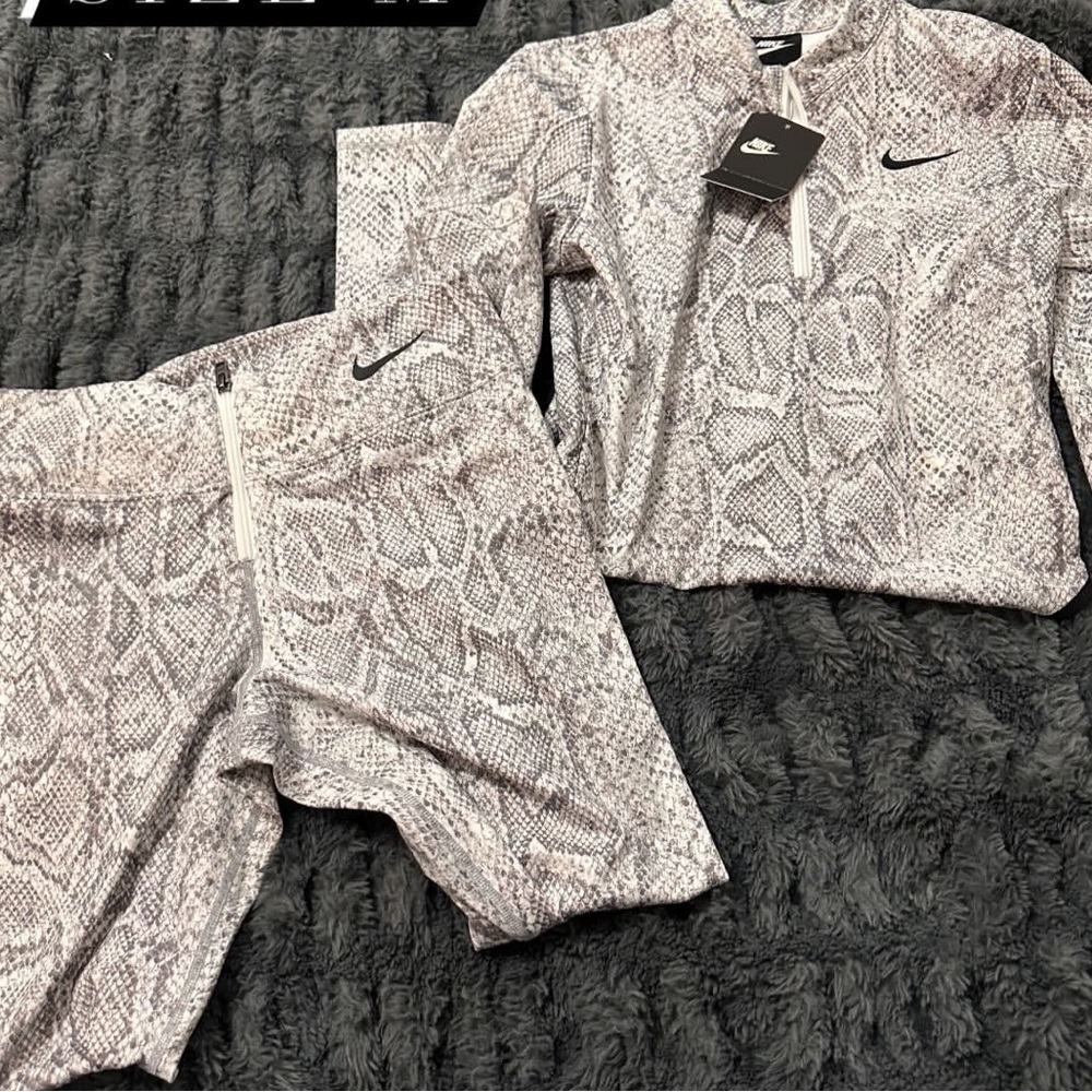 NIKE ANIMAL PRINT SET